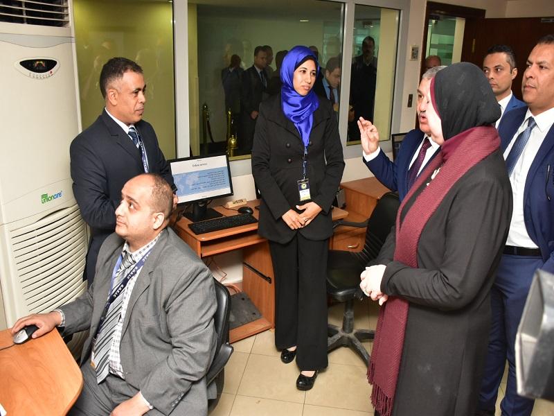 جولة تفقدية داخل الهيئة - تكنولوجيا المعلومات