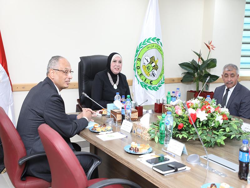 وزيرة التجارة والصناعة تفتتح عدد 29 معمل بفرع الهيئة بالدخيلة